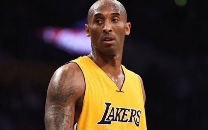 Muere en accidente de helicóptero el basquetbolista Kobe Bryant