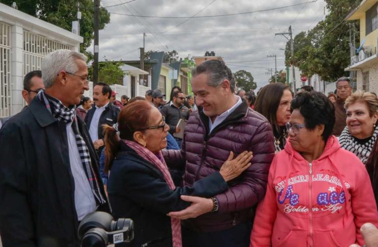 Inauguran calles pavimentadas en Madero