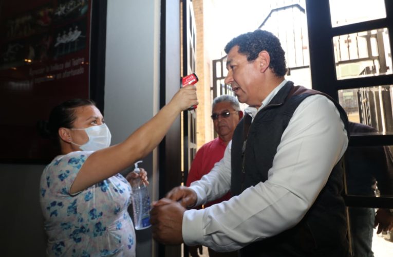 Instalan filtro sanitario en entrada de Presidencia Municipal de Matamoros