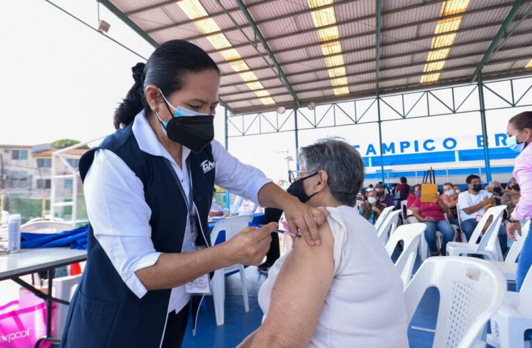 Atienden Municipio demanda de vacunación en Tampico
