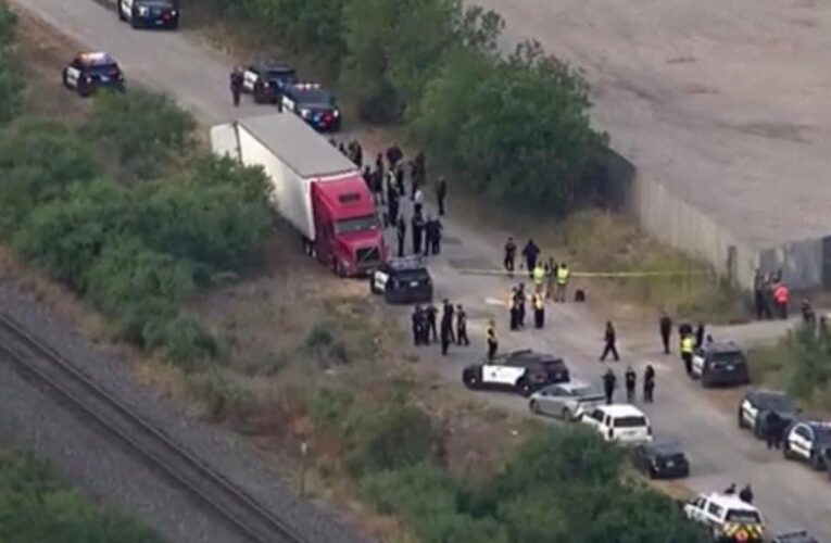 Hallan en Texas más de 40 migrantes muertos en caja de trailer